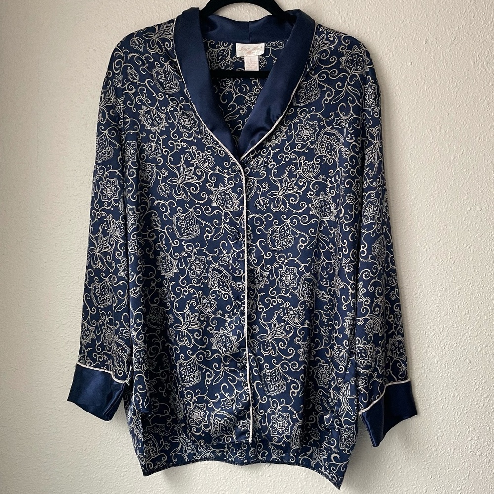 Vintage Women's Inner Most Sears Navy & Gold Long Sleeve Button Down Sleep Shirt
